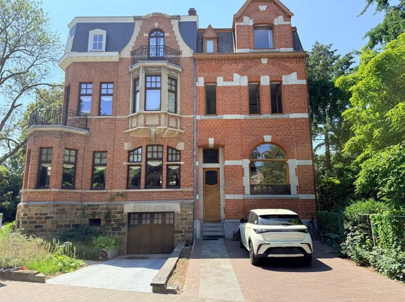 Deze woning is beschikbaar vanaf 1 november 2026!&amp;nbsp;<br />
Parkeergelegenheid aan de voordeur!<br />
<br />
Op de Luikersteenweg, op wandelafstand
