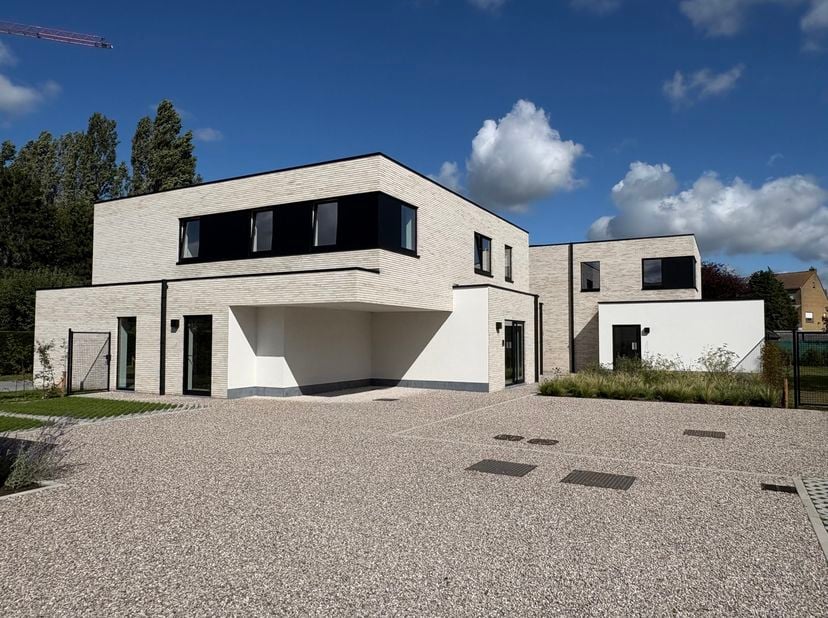 Project te koop in Stationsstraat 47,
                    8340 Sijsele