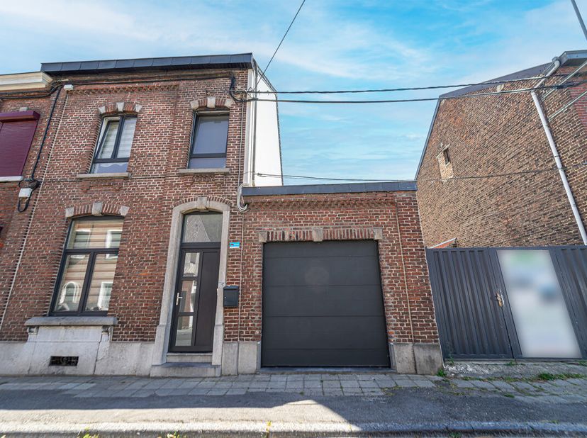 Huis te koop in ,
                    6001 Marcinelle