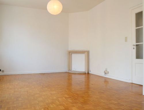                                         Appartement à louer à Uccle, € 1.050
