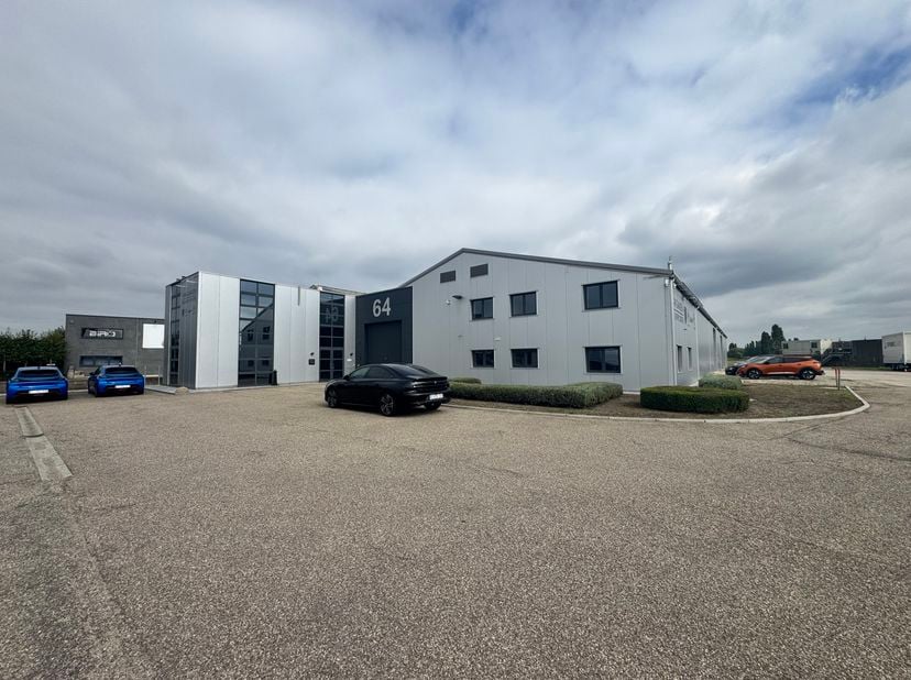 Bedrijfsvastgoed te huur in Leugenberg 64,
                    2180 Ekeren