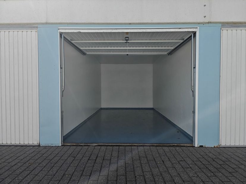 Nous vous proposons à la vente le garage box n° 88, situé dans la résidence Green Garden.<br />
<br />
Le complexe de garages est facilement accessibl