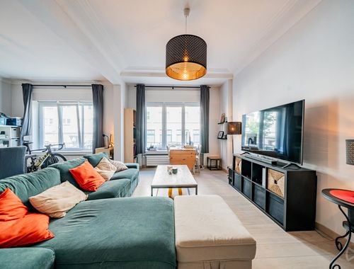                                         Appartement te koop in Schaarbeek, € 370.000
