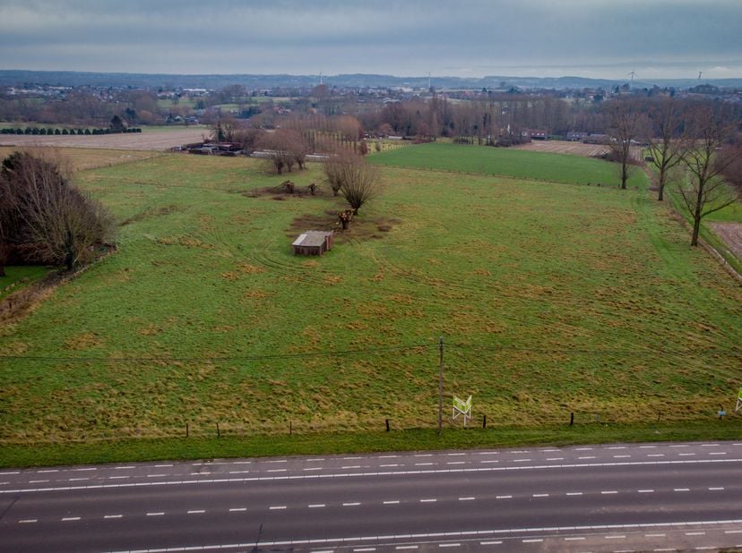 Terrain à vendre
                    à 1600 Sint-Pieters-Leeuw