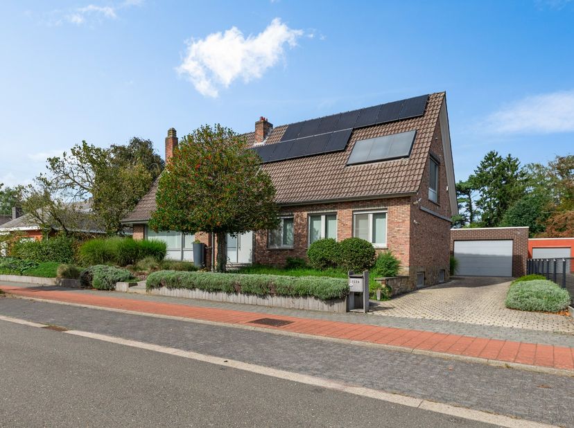 Huis te koop in Koolsveldlaan 152A,
                    2110 Wijnegem