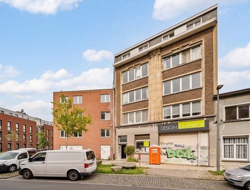                                         Kantoor te huur in Antwerpen, € 2.450
