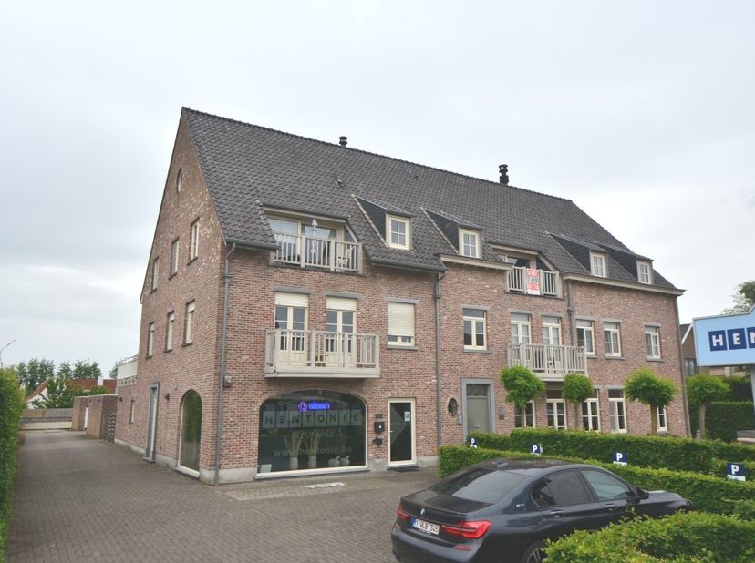 Zeer ruim duplex appartement