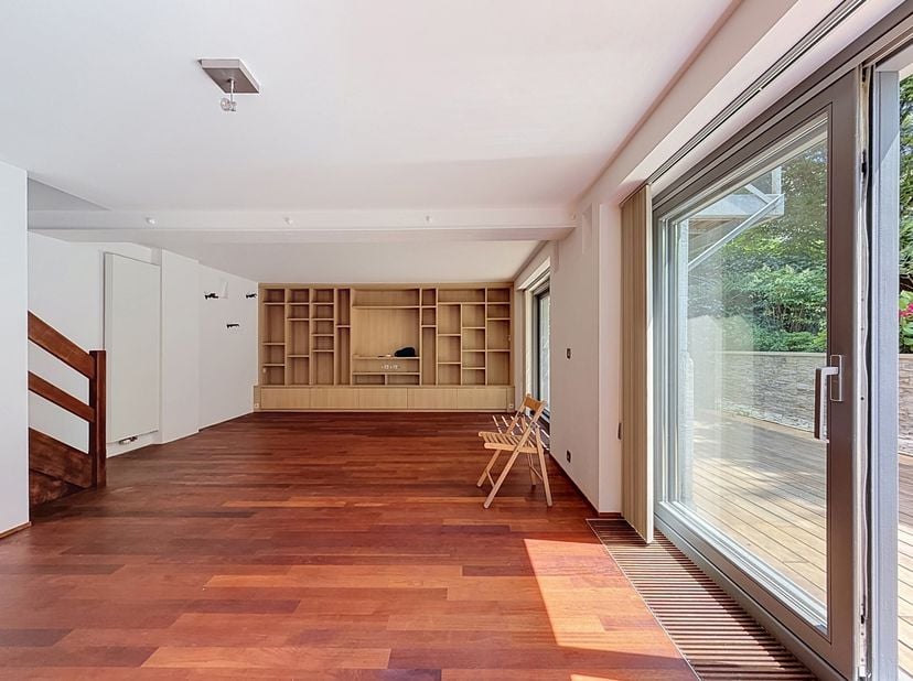 Appartement te koop
                    in 1050 Elsene