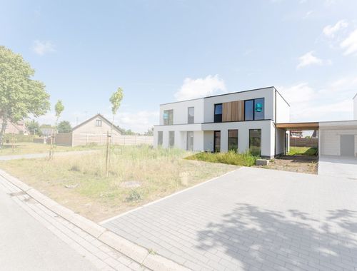                                         Woning te koop in Koekelare, € 372.000
