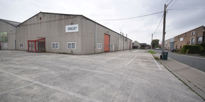 Bien professionnel à louer à Izegemseaardeweg 144 boîte 2, 8800 Roeselare