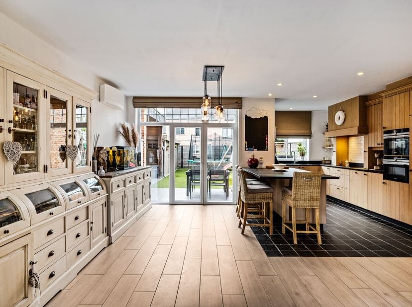 Energiezuinige woning met 4 slaapkamers in een doodlopende straat.<br />
<br />
Deze woning werd gebouw in 2018 en is voorzien van de laatste energe