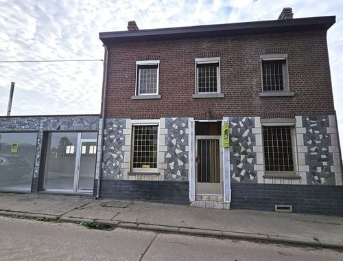                                         Eengezinswoning te koop in Audregnies, € 160.000
