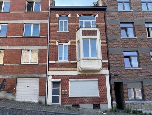                                         Appartementsgebouw te koop in Liège, € 325.000
