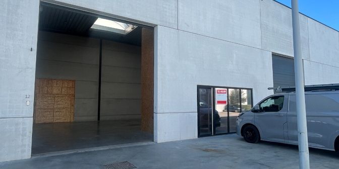 Bedrijfsvastgoed te huur in Sluisstraat 12, 8710 Ooigem