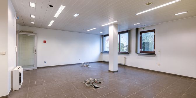 Bien professionnel à vendre à Onze-Lieve-Vrouwstraat 39, 9280 Lebbeke