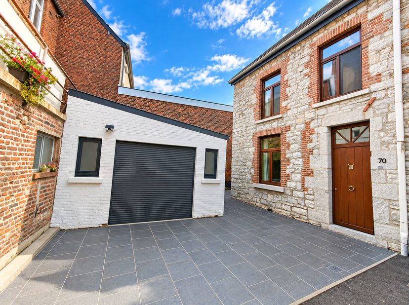 Maison à vendre à Avenue des Combattants 70,
                    5500 Dinant