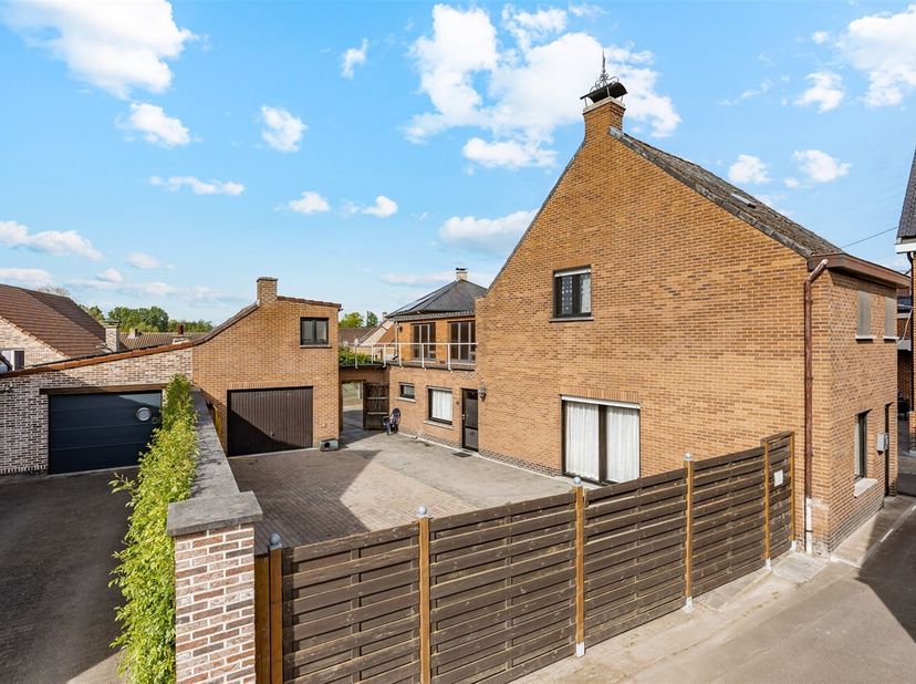Maison à vendre
                    à 9290 Uitbergen