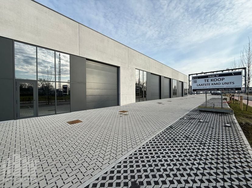 Bien professionnel à vendre
                    à 8720 Dentergem