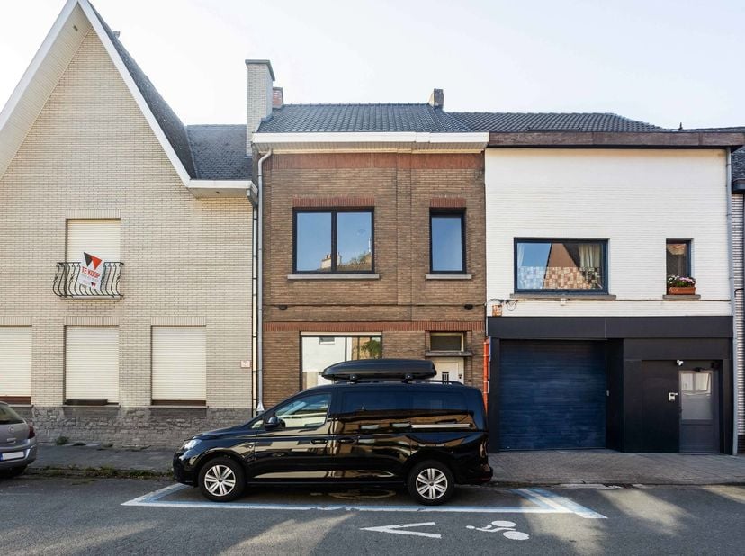 Huis te koop in Marktweg 19,
                    9300 Aalst