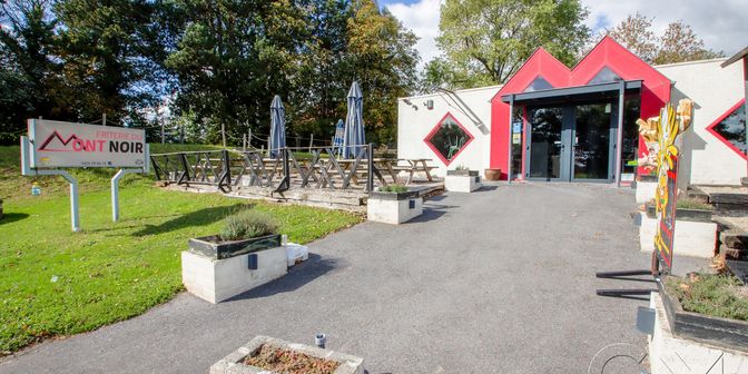 Bedrijfsvastgoed te koop in 8954 Westouter