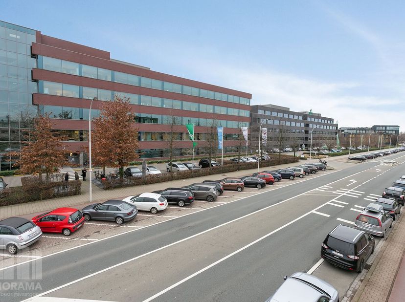Bedrijfsvastgoed te huur in Roderveldlaan 5,
                    2600 Berchem