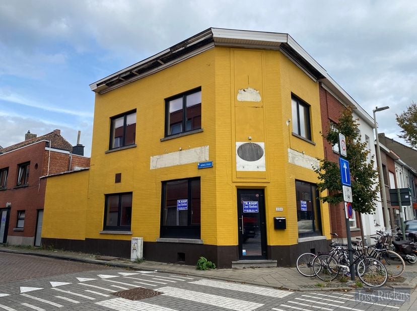 Huis te koop in Diestsesteenweg 253,
                    3010 Kessel-Lo