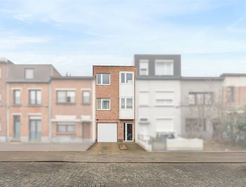                                         Bâtiment commercial à vendre à Berchem, € 574.000

