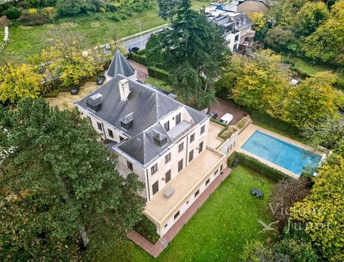                                         Maison à louer à Forest, € 20.000
