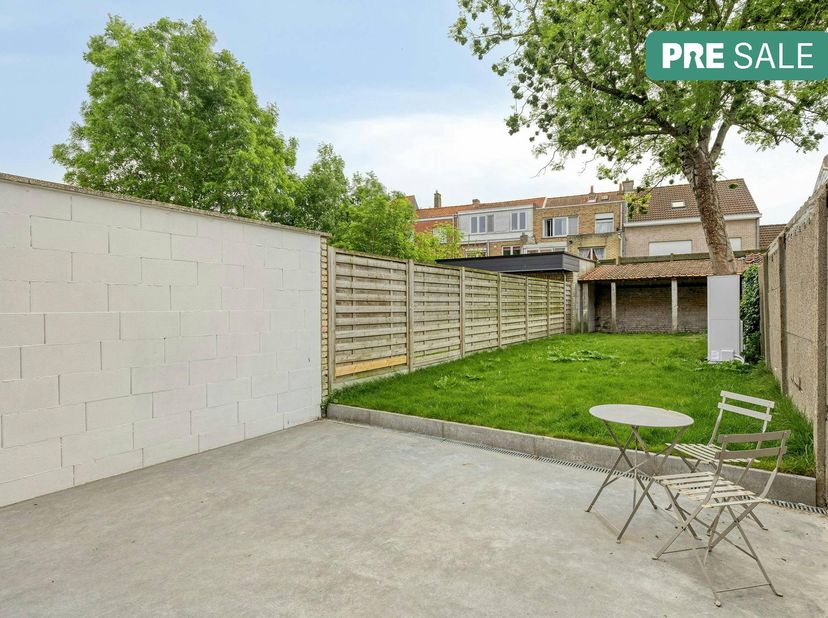 Maison à vendre à Oostendse Steenweg 43,
                    8000 Sint-Pieters