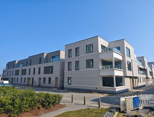                                         Appartement te koop in Bredene, € 400.000
