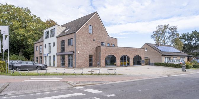 Bedrijfsvastgoed te koop in 2400 Mol