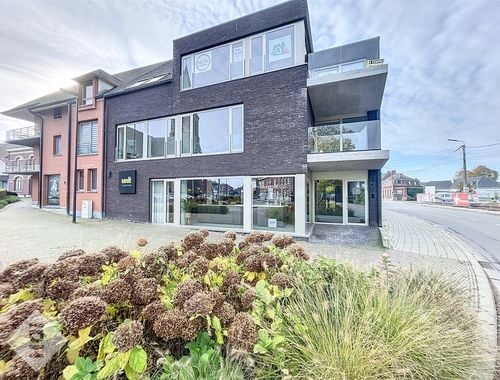                                         Appartement te koop in Néchin, € 250.000
