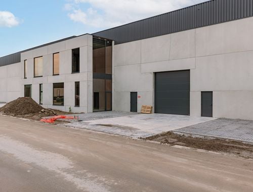                                         Bedrijfsgebouw te koop in Oostkamp, € 967.242

