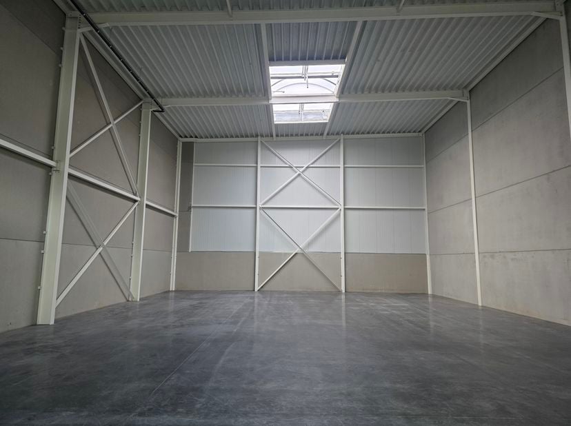 Bedrijfsvastgoed te huur in Avenue Robert Schuman 51 bus C35,
                    1401 Baulers