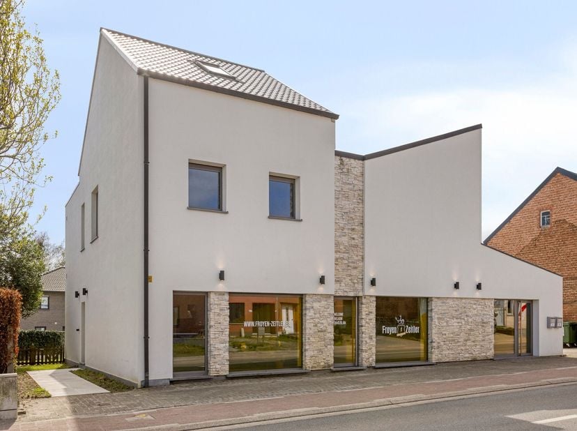Bien professionnel à vendre
                    à 3130 Betekom