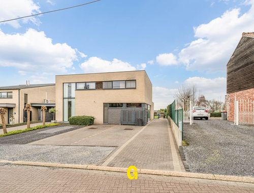                                         Maison à vendre à Kleine-Spouwen, € 415.000
