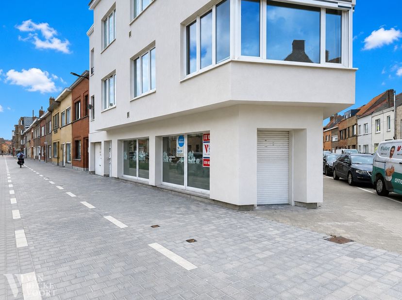 Bien professionnel à vendre
                    à 8400 Oostende