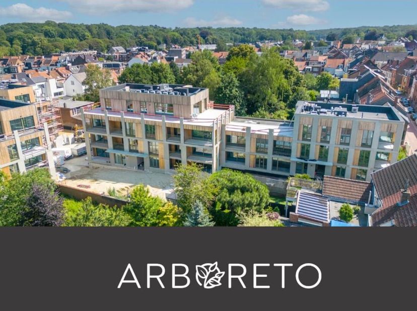 Bent u op zoek naar een stijlvol en comfortabel appartement in het hart van Tervuren? Dit appartement biedt alles wat u nodig heeft voor een aangenaam