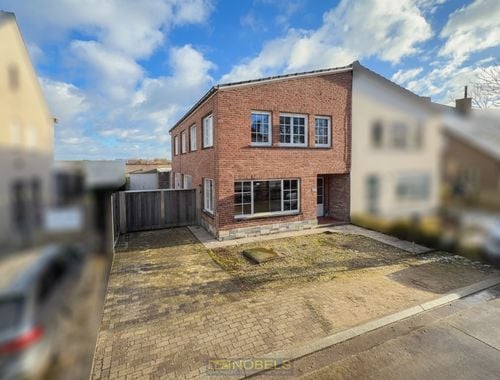                                         Maison à vendre à Eke, € 329.000
