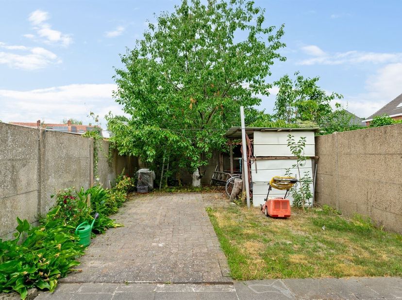 Bel-etagewoning met 3 slaapkamers en ruime inpandige garage<br />
Deze gezinswoning met 3 slaapkamers is gelegen in een rustige woonomgeving in Turnho