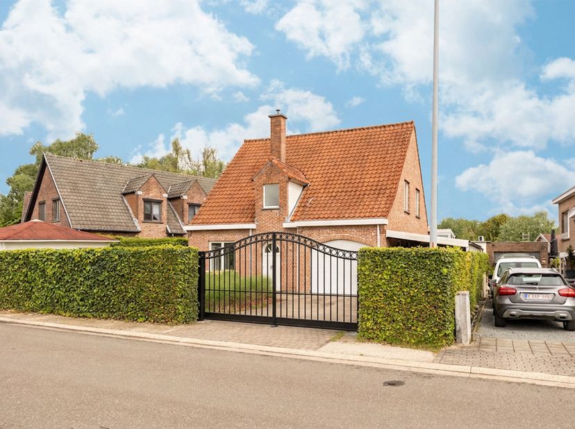 Maison à vendre
                    à 9220 Hamme