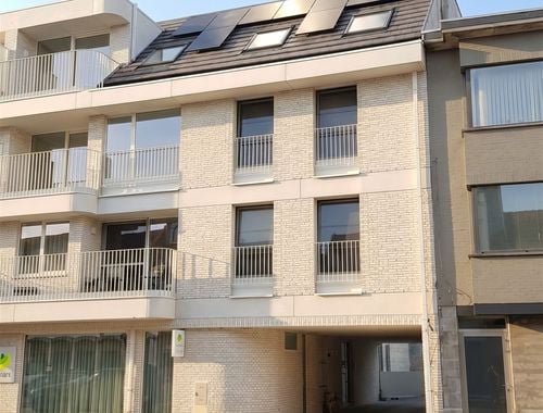                                         Appartement te huur in Stekene, € 1.200
