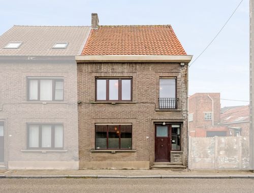                                         Woning te koop in Petegem-aan-de-Leie, € 249.900
