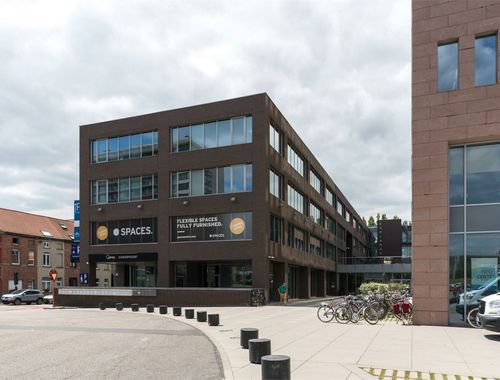                                         Kantoor te huur in Gentbrugge, € 939
