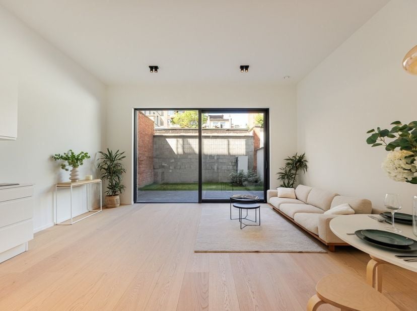 Appartement te koop in Van Maerlantstraat 12 bus 001,
                    2060 Antwerpen
