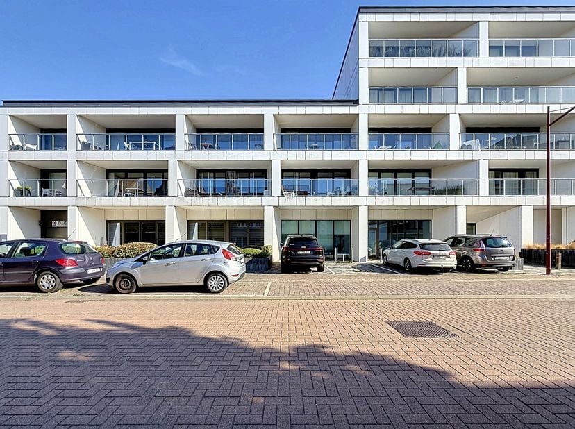 Appartement te koop in Vredestraat 10 bus 02.04,
                    8400 Oostende