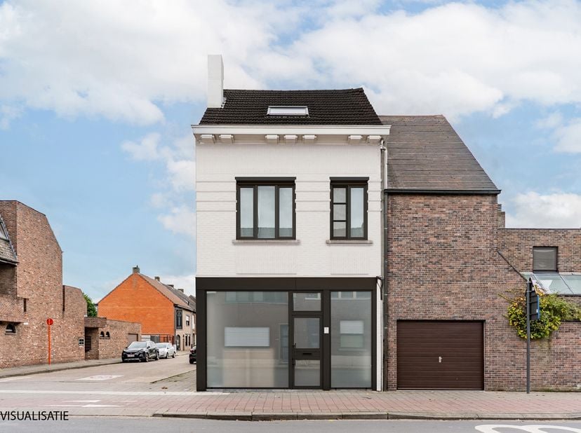 Ligging: centrale locate binnen het centrum van Turnhout met veel passage en zichtbaarheid en met een vlotte verbinding naar de stadskern en omliggend