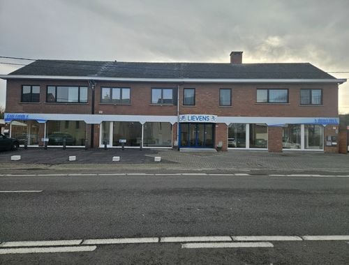                                        Handelszaak te huur in Geel, € 2.400
