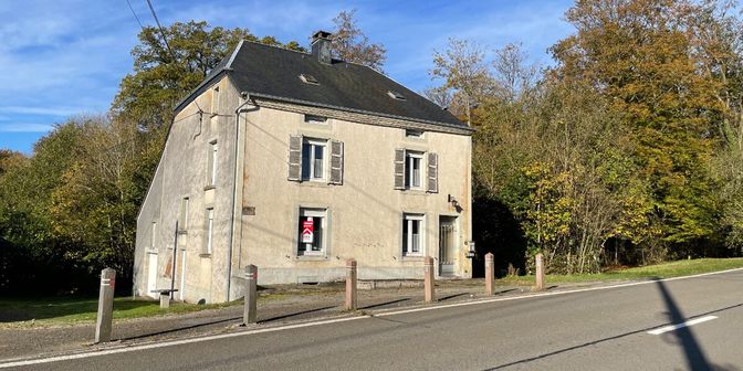 Huis te koop in Rue de la Forêt 76, 6821 Lacuisine