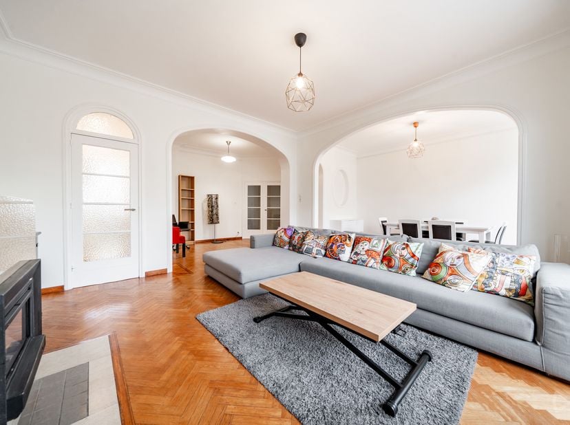 Appartement te koop in Forêt 196,
                    1050 Elsene